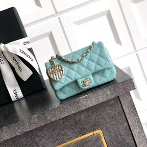 Classic CHANEL Bag: A Stylish and Versatile Choice for Elegance